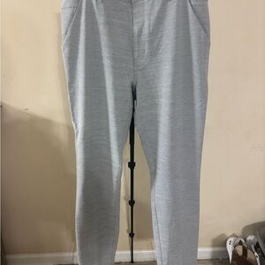 2 pairs BYLT Kinetic Pant 2.0 in Dark Gray and light Gray